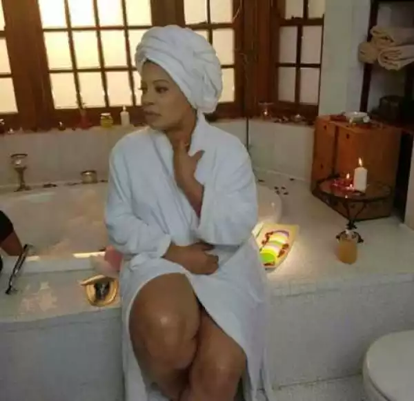 Monalisa Chinda Teases Her Fans With Bathroom Photos